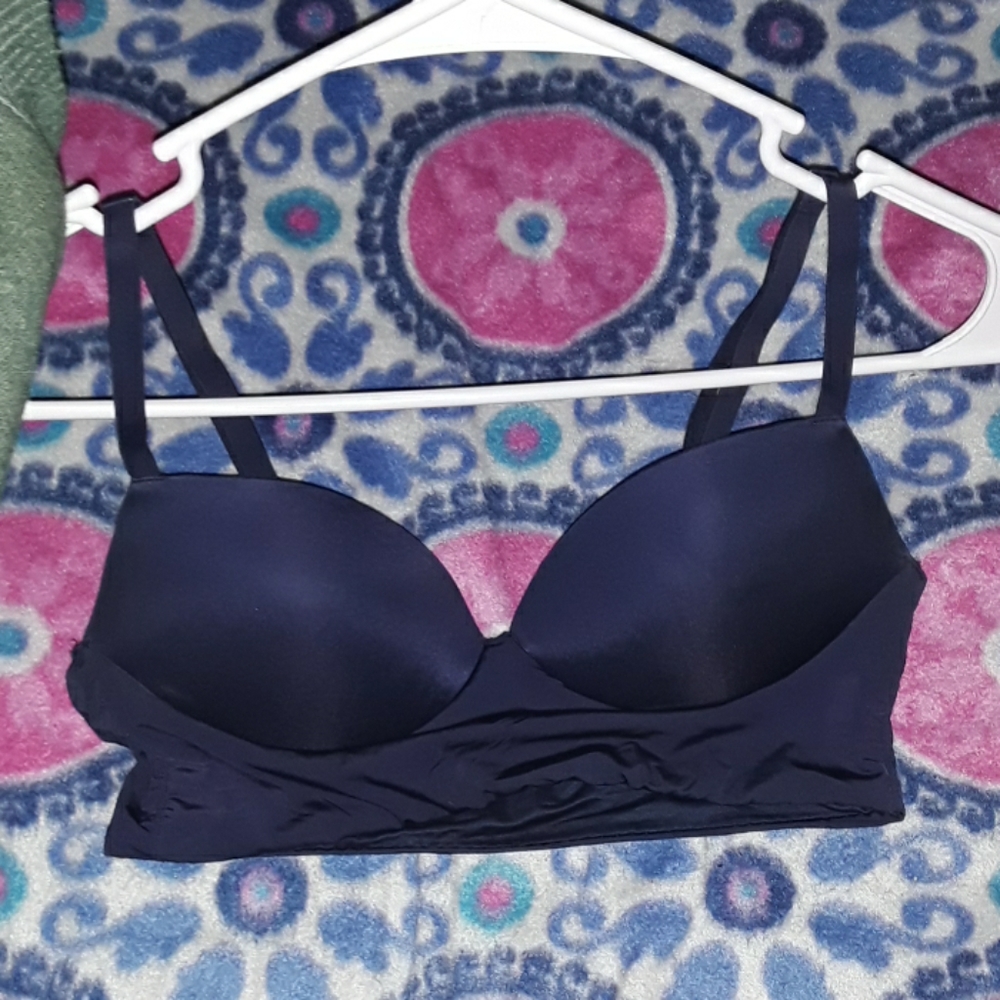 •NWOT•VICTORIA'S SECRET Bra